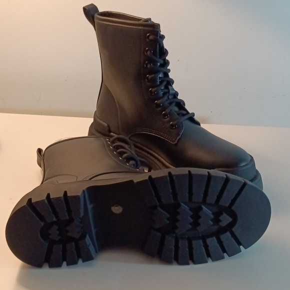 π¨SOLDπ¨ !!New Combat Boots!! - Picture 3 of 4